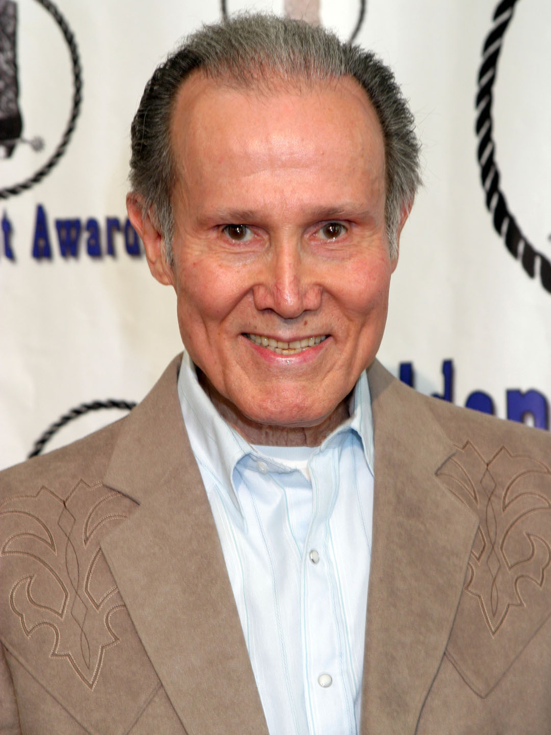 How tall is Henry Silva?